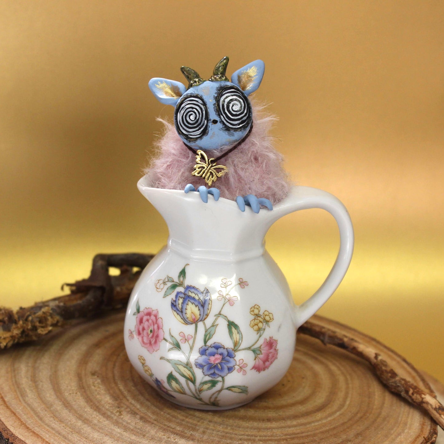 Agatha the Teacup Critter