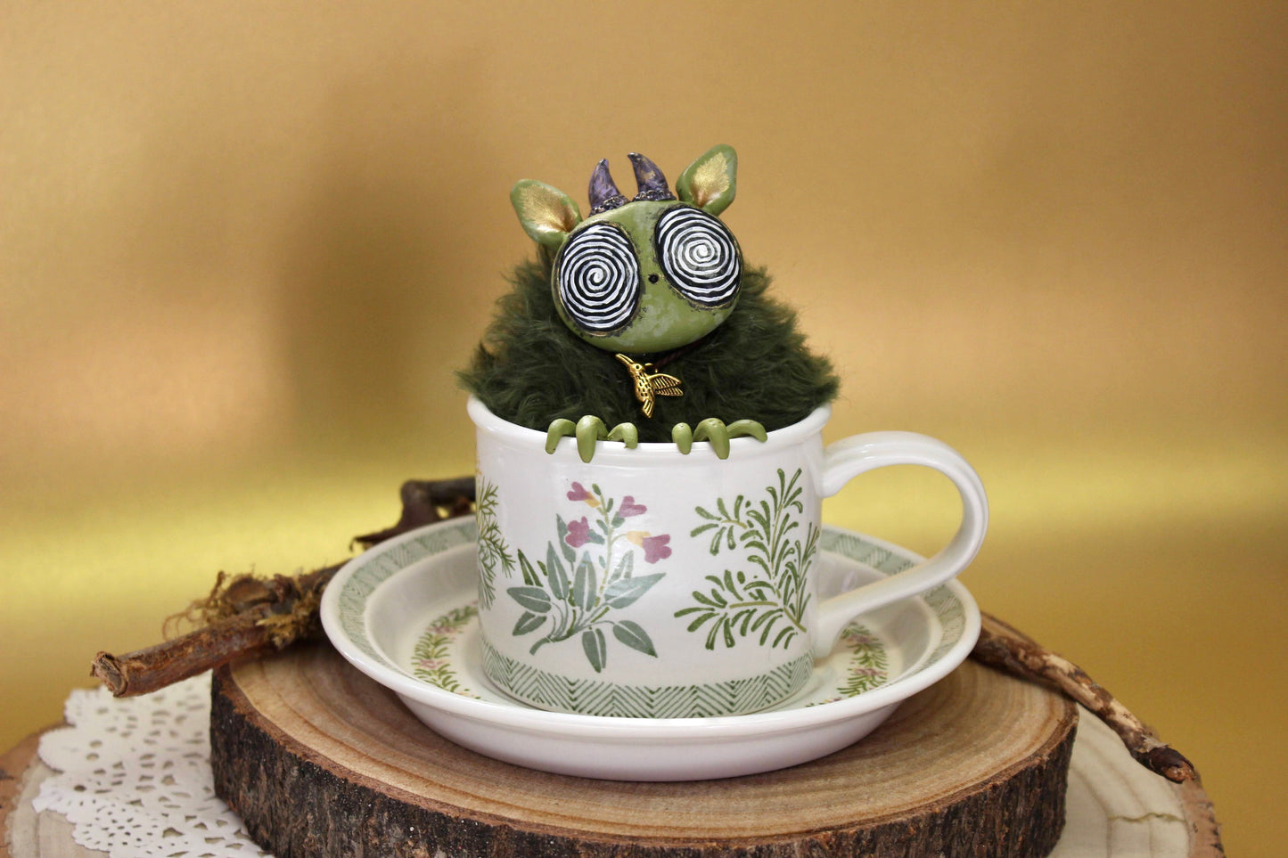 Birdie the Teacup Critter