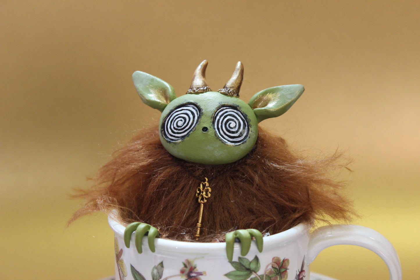 Acorn the Teacup Critter