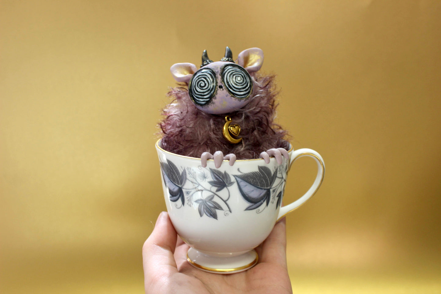 Cosmos the Teacup Critter