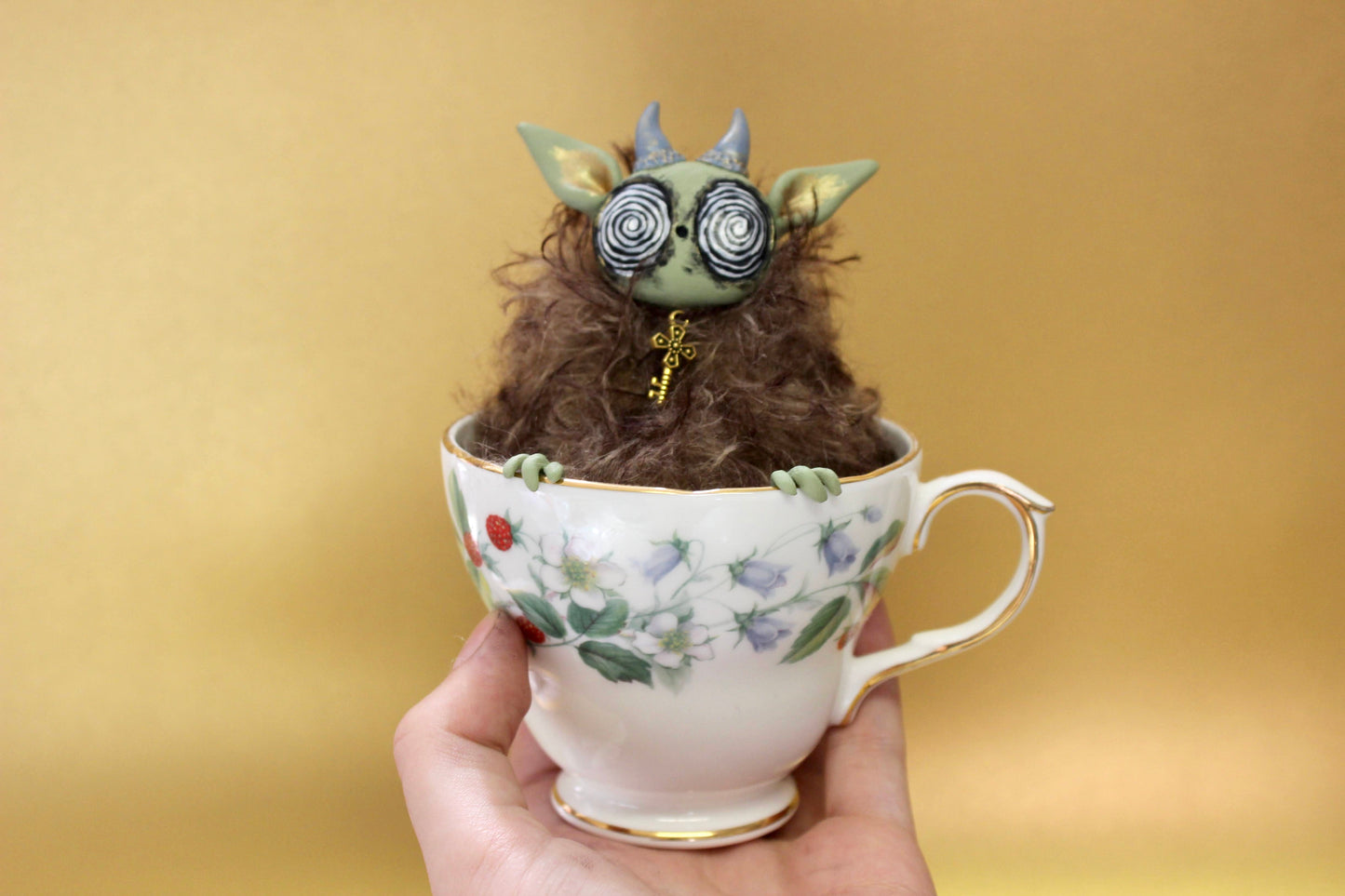 Ernest the Teacup Critter