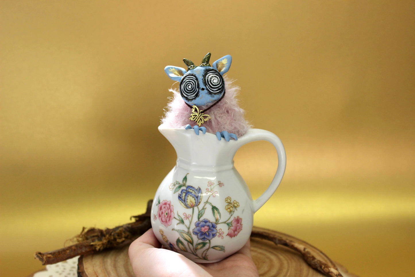 Agatha the Teacup Critter