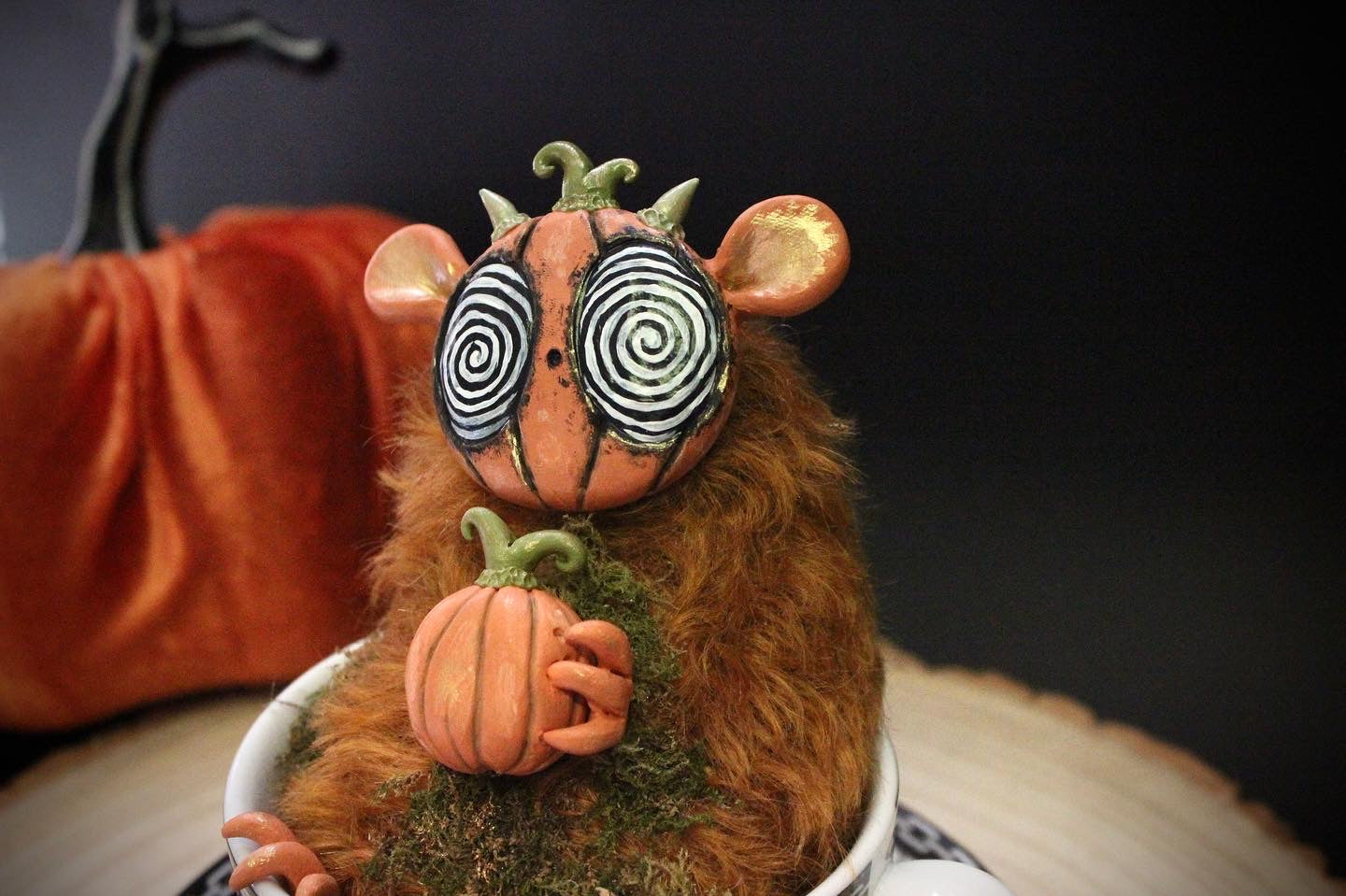 Pumpkin Pie The Teacup Critter