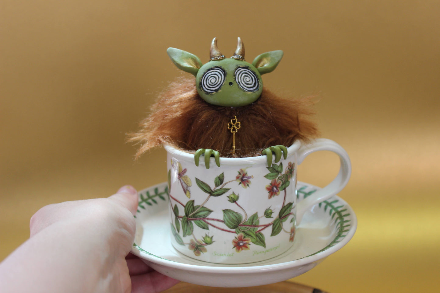 Acorn the Teacup Critter