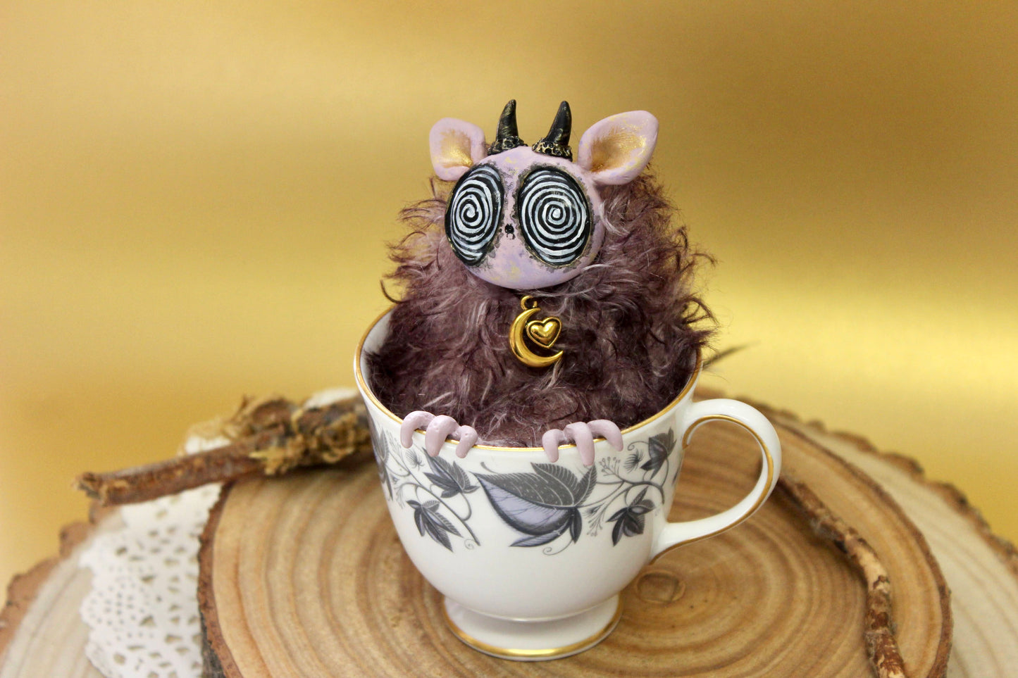 Cosmos the Teacup Critter